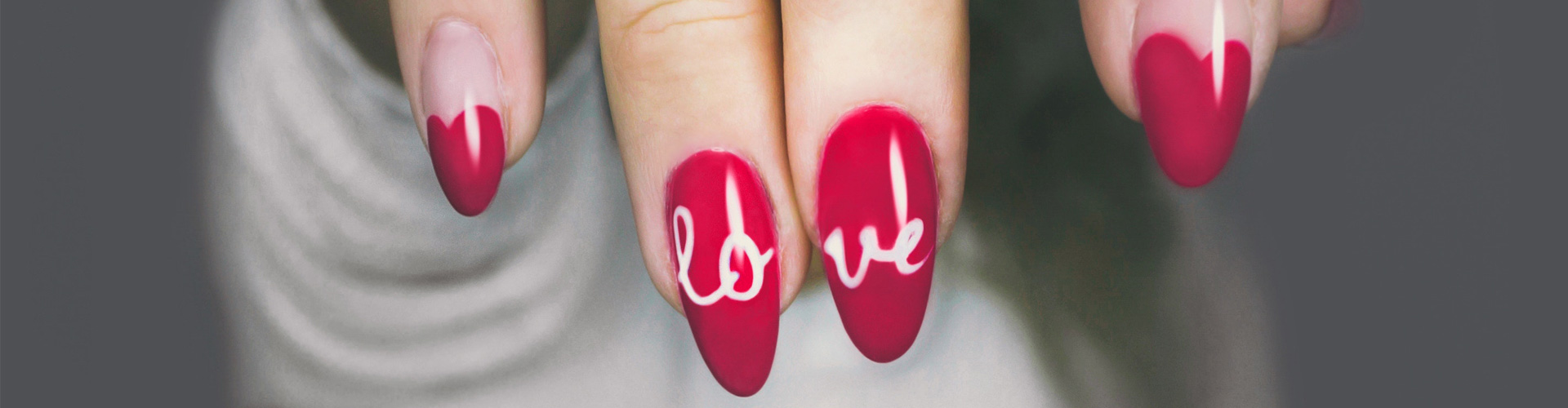 manicure e ricostruzione unghie estetista